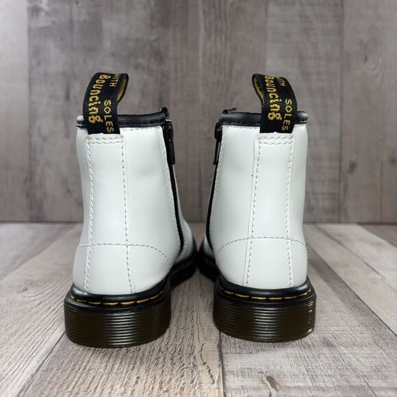 Dr. Martens Doc's DM's 1460 Size 8 Toddler Patent Leather Combat Boots White - Picture 10 of 12